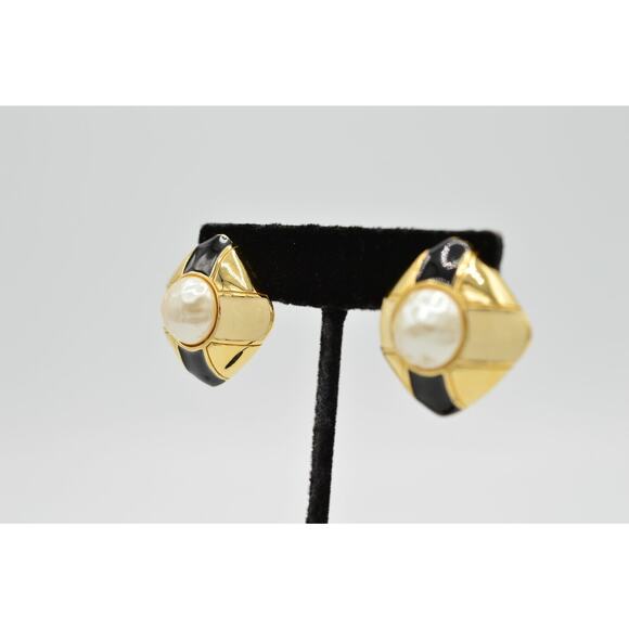 Givenchy Vintage Clip On Earrings Gold Black Enamel White Pearl Signed 1980s 9G - Picture 3 of 10